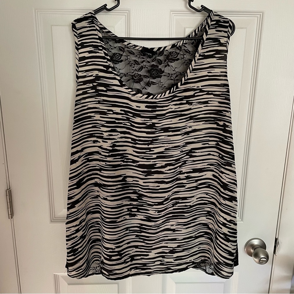 Torrid lace tank top